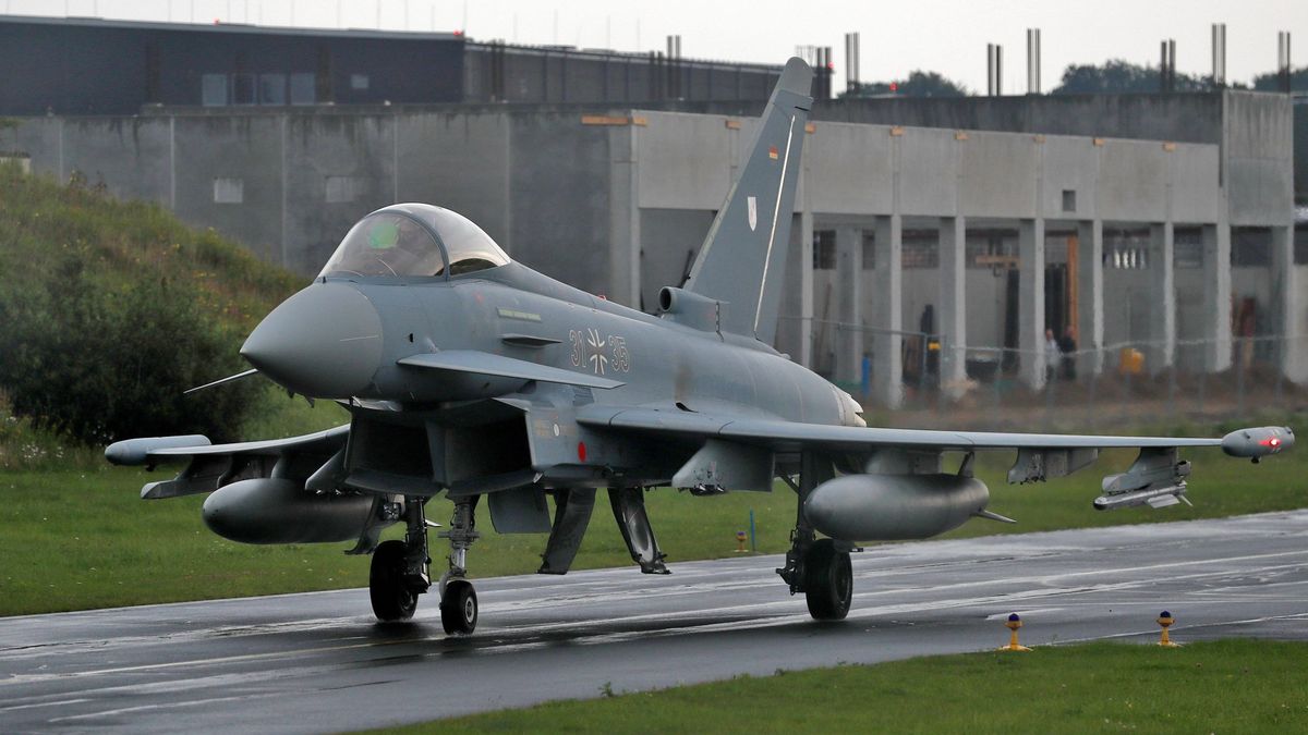 Un piloto fallece en el choque de dos aviones Eurofighter en Alemania