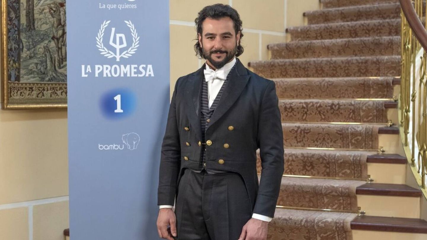 Antonio Velázquez interpreta al lacayo Mauro en 'La Promesa'. (RTVE)