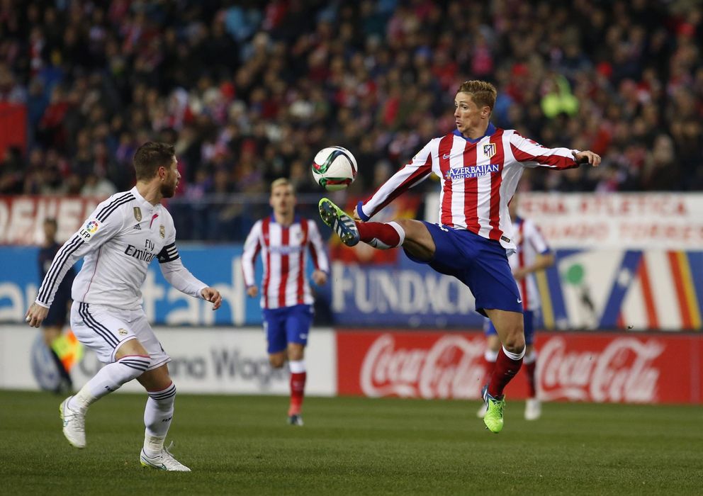 Foto: Ramos y Torres, durante el partido de ida en el Vicente Calderón (Reuters). 