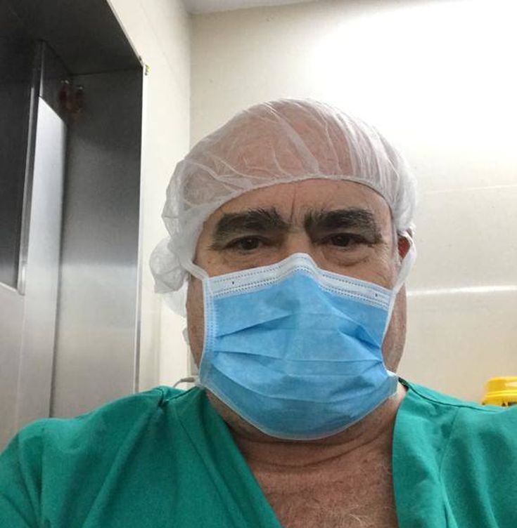 El último selfie que se hizo el doctor Aguado en un quirófano. 