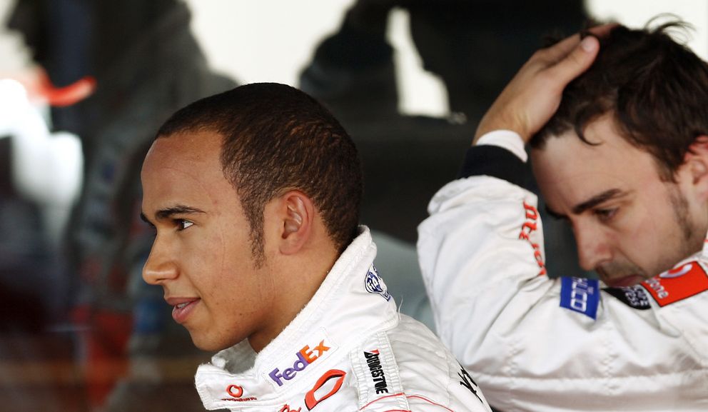 Hamilton y Alonso en el Gran Premio de Gran Bretaña en 2007. (Reuters)