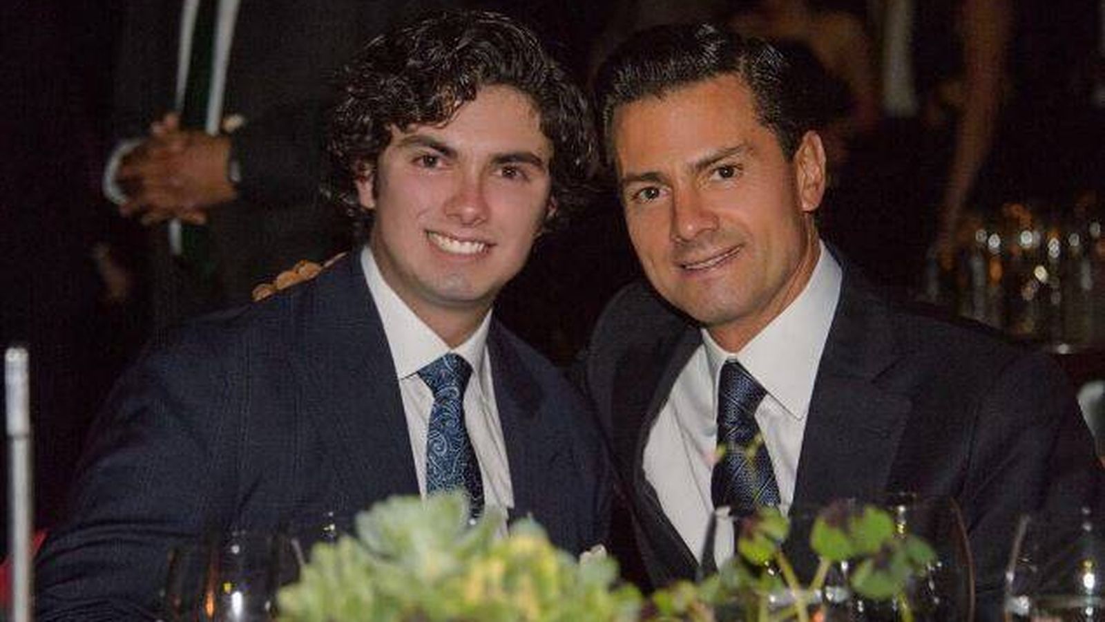 Foto: Peña Nieto junto a su hijo, Alejandro (Twitter)