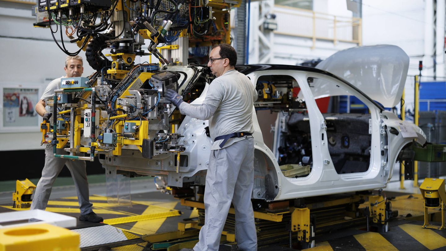 En la planta se producen tres modelos: los Renault Captur y Symbioz, y el Mitsubishi ASX.