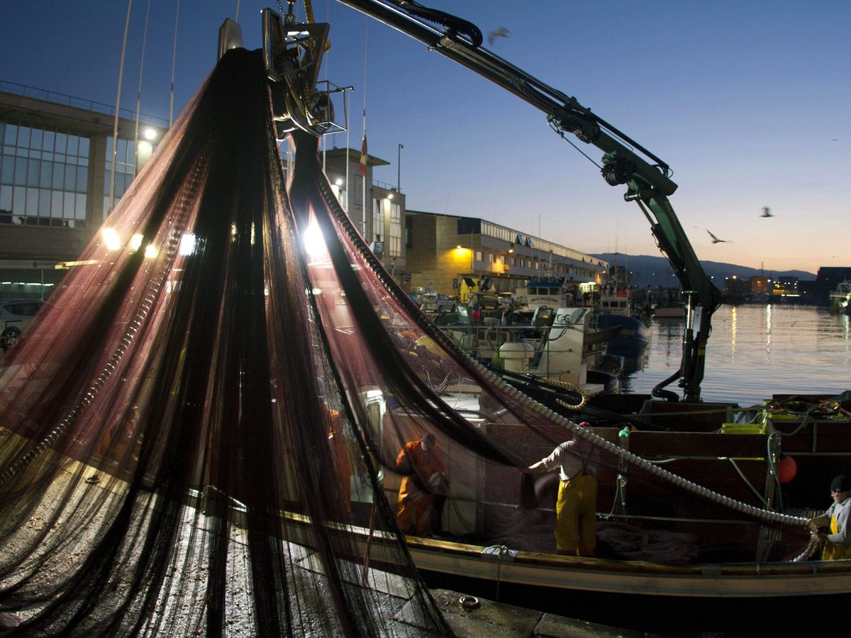 Foto: Un barco pesquero, en Vigo. (EFE)