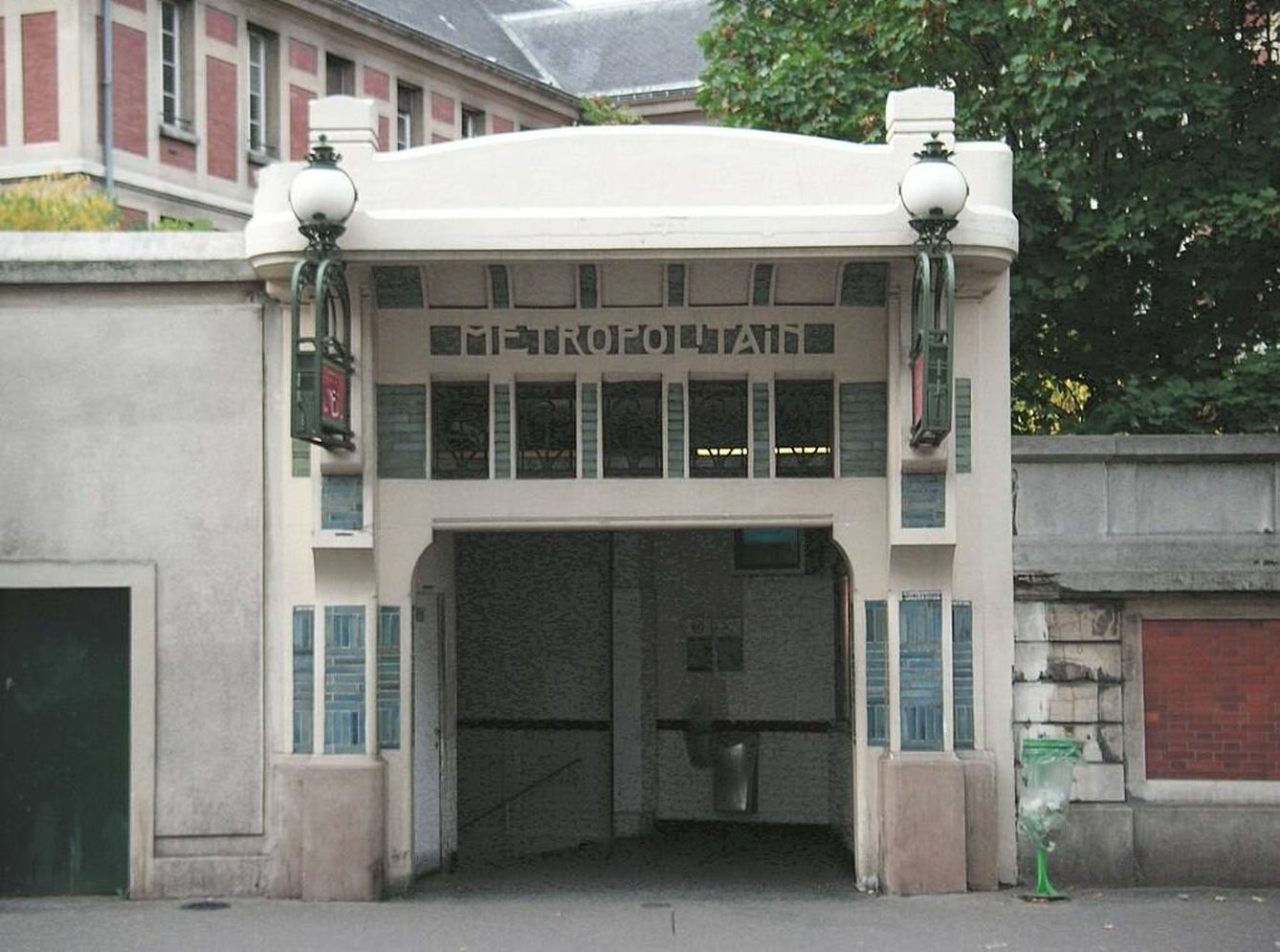 Estación Vaneau de metro. (Metro de París)