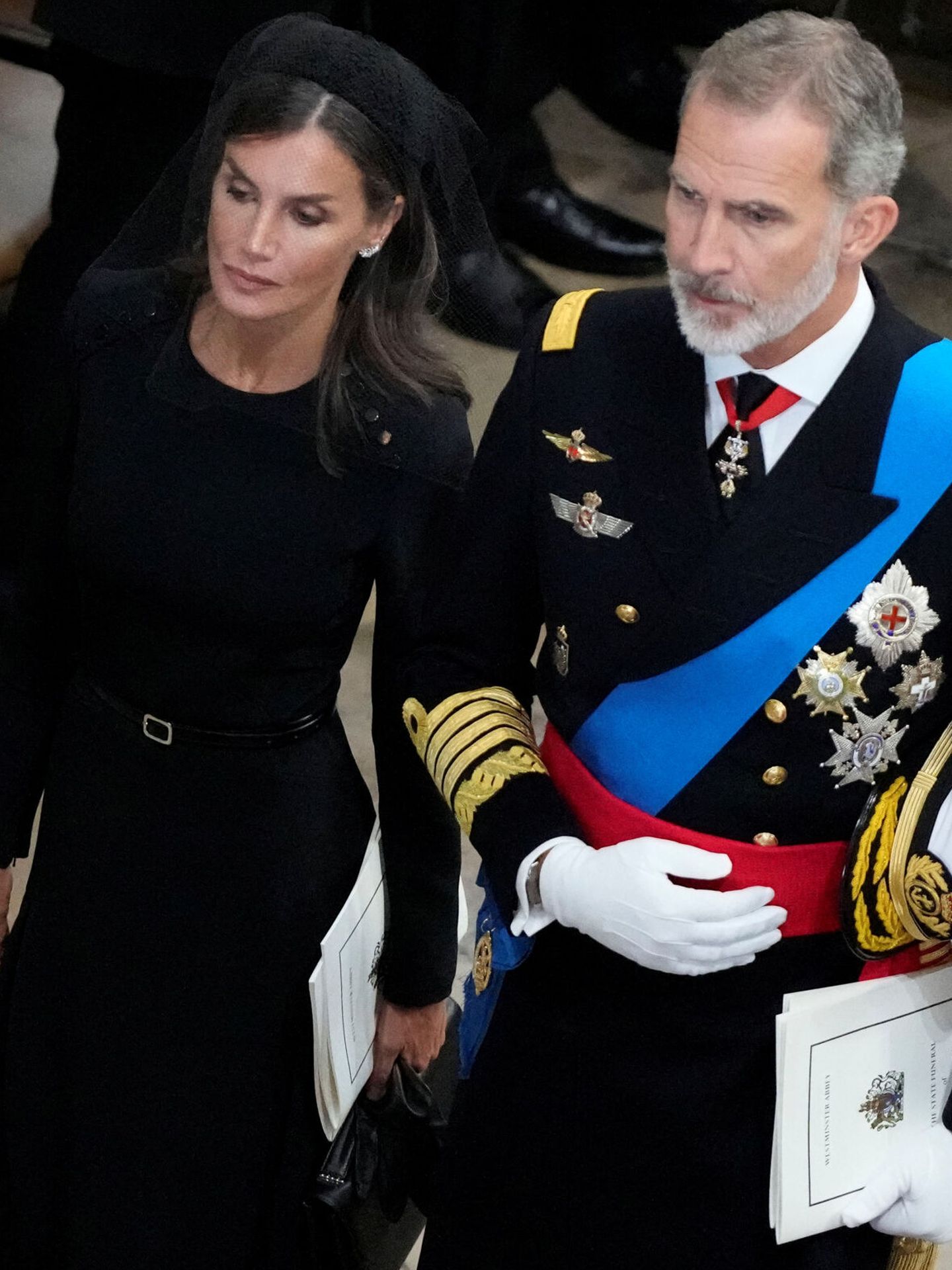 Los Reyes, en el funeral de Isabel II. (Reuters/Pool/Frank Augstein)