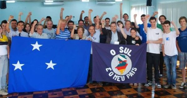 Foto: Miembros del movimiento El Sur es mi País. (Facebook) 