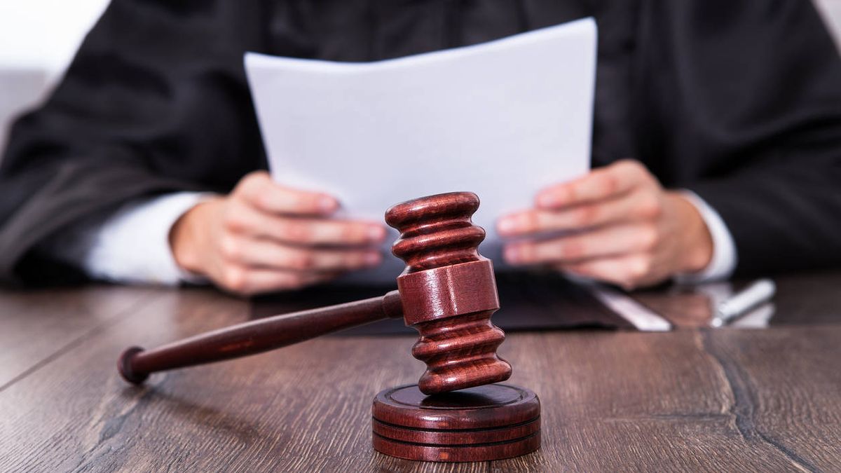 "Empieza el juicio tarde y es faltón": una 'app' permite a los abogados puntuar a los jueces