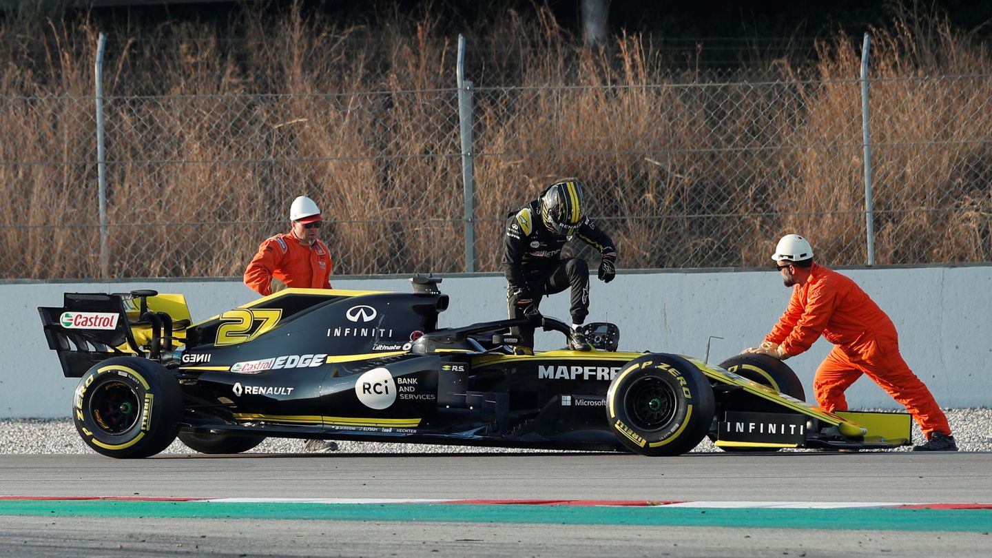 Renault mandó parar a Hulkenberg por un problema en el monoplaza. (Reuters)