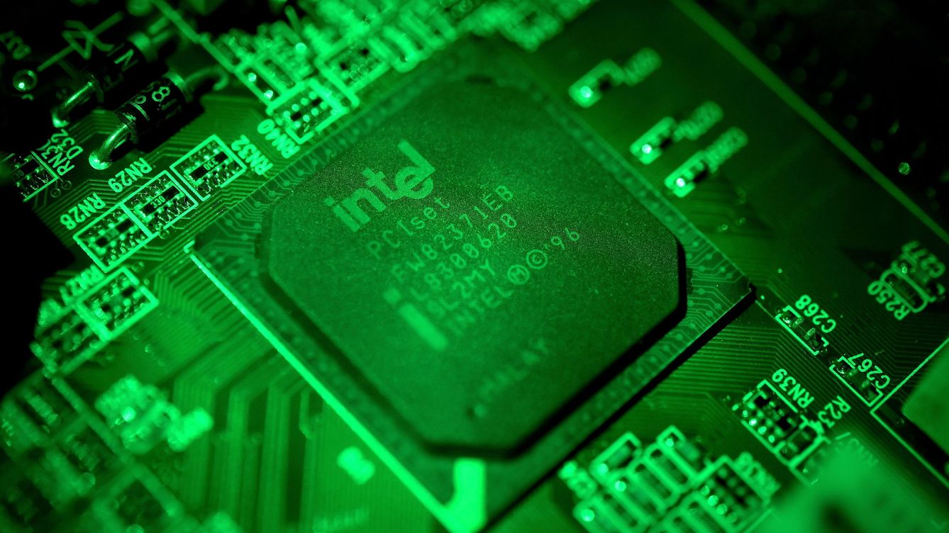 Foto: Vista de un circuíto de Intel. Foto: Reuters