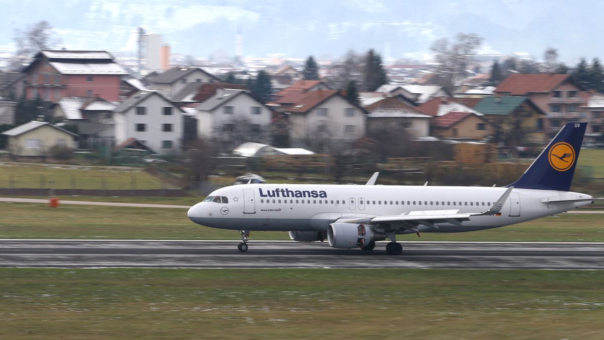 El personal de cabina de Lufthansa amenaza con huelgas tras las fiestas navideñas