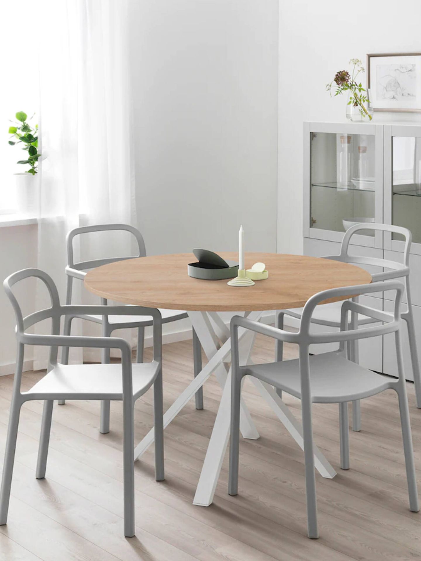 Burlas Excéntrico en lugar Elige en Ikea la mesa de comedor perfecta según el tamaño de tu salón