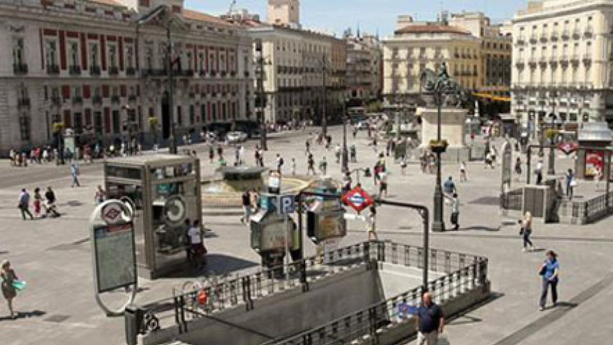El Gobierno permite el tránsito por la Puerta del Sol "pero sin acampadas"