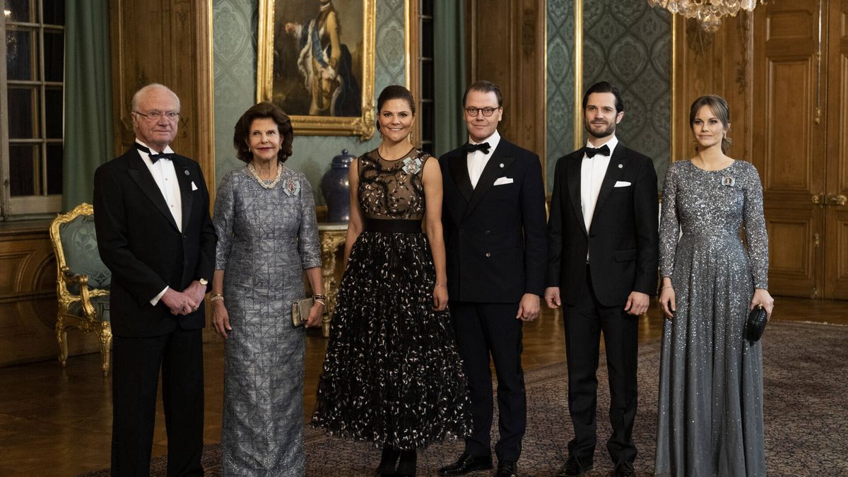 Gran cena en honor al rey de Suecia: el atrevido look de Victoria y otros detalles