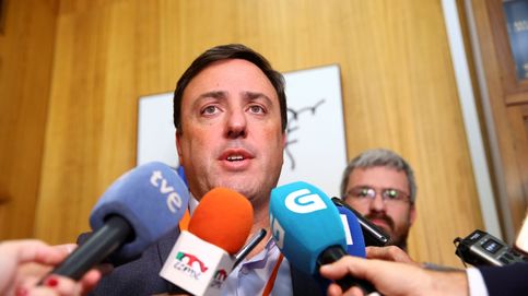 El relevo en el liderazgo del PSOE gallego no sofoca la tensión interna 