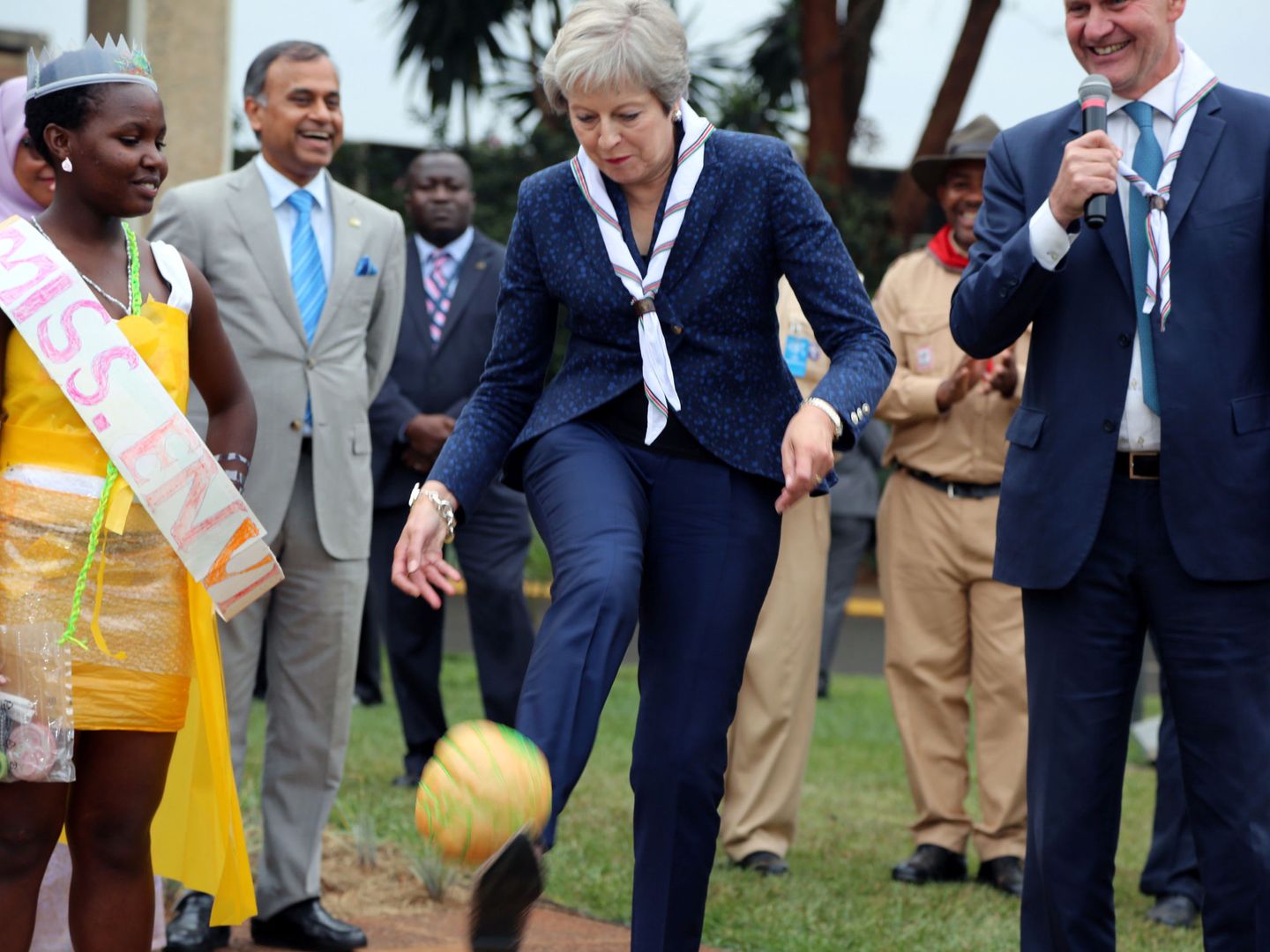 Theresa May, es su reciente viaje a Kenya como primera ministra del Reino Unido. (Reuters)