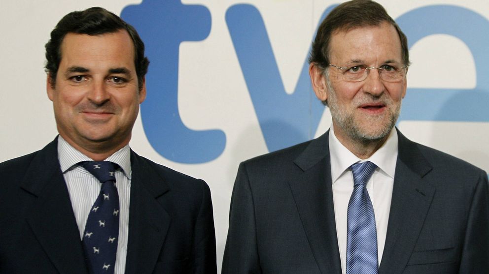 El presidente de RTVE, Leopoldo González Echenique, y el presidente del Gobierno, Mariano Rajoy. (EFE)