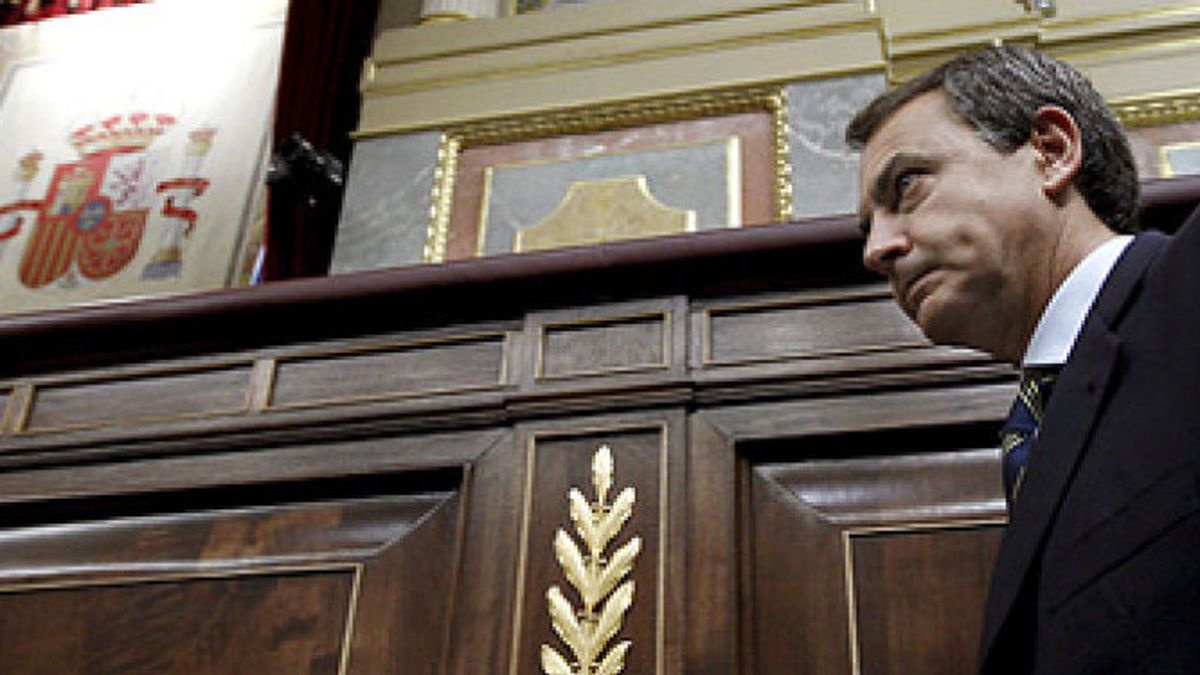 El equipo de Zapatero da por hecho que habrá crisis de Gobierno antes de vacaciones