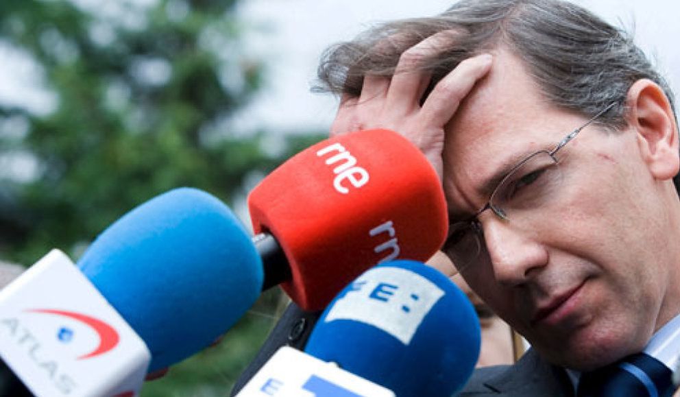 Foto: Acusan a Bernardino León de ser el responsable del “desastre” de Zapatero en Davos