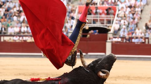 Rafael González, grave tras sufrir una cornada de 20 cm en su alternativa en Las Ventas 