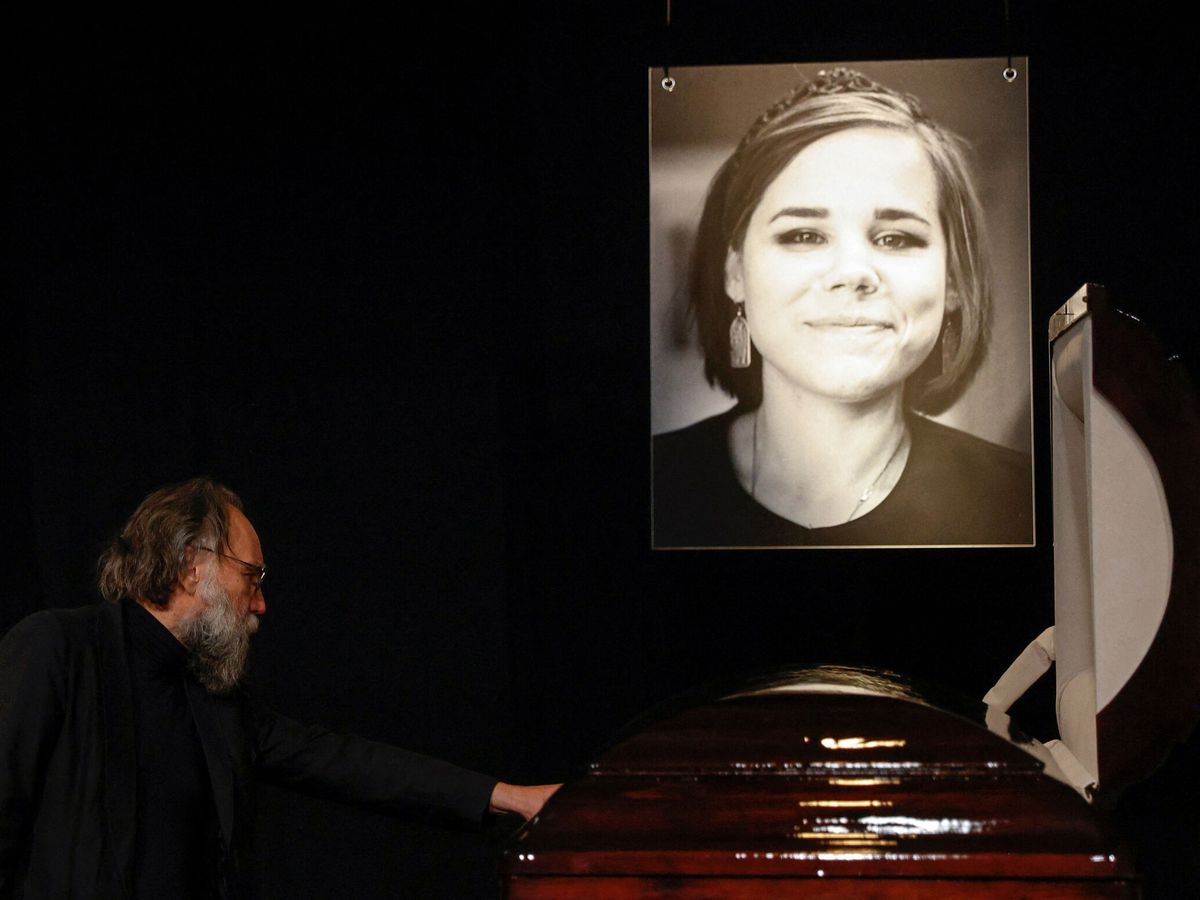 Foto: Alexander Dugin, en el funeral de su hija Darya. (Reuters/Maxim Shemetov)