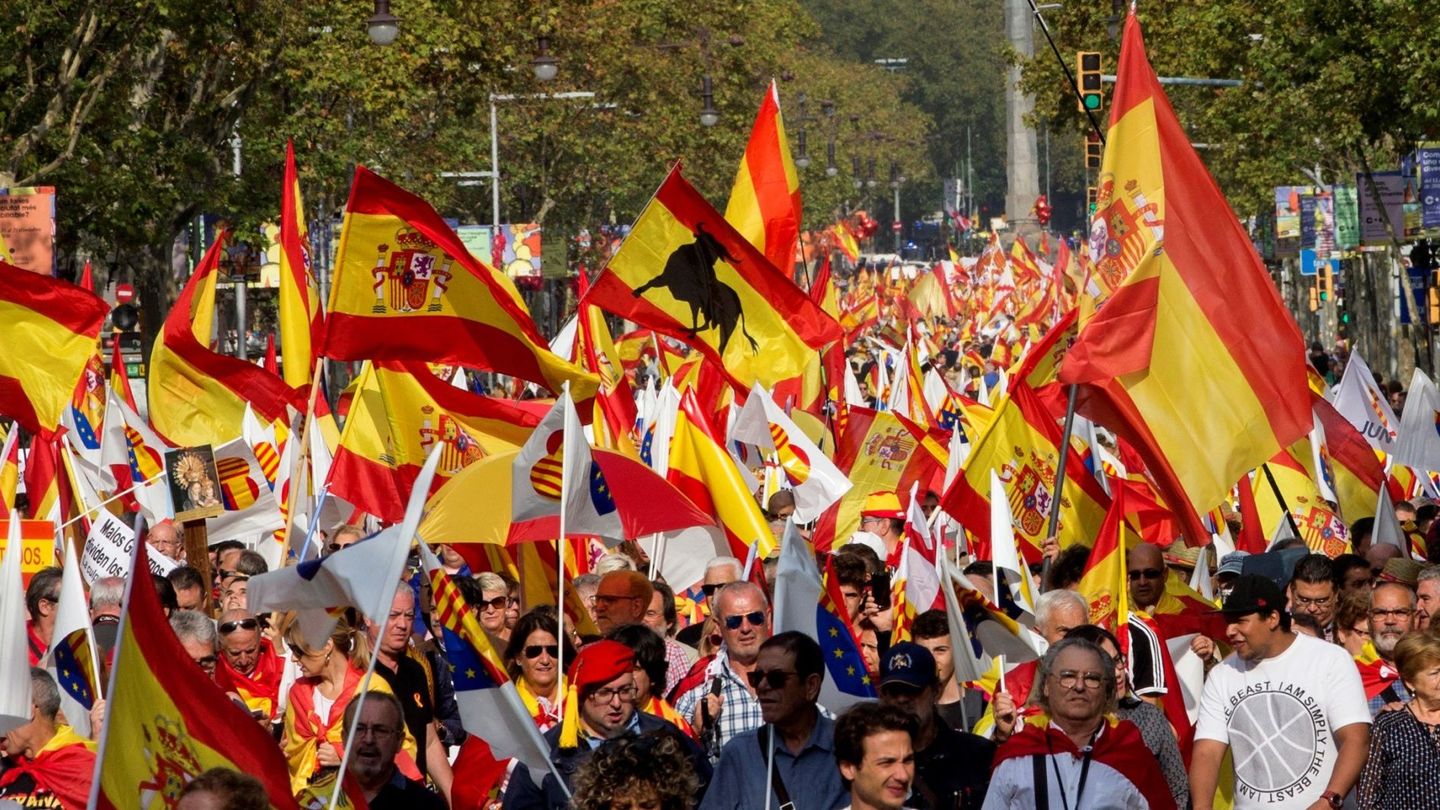 Manifestación en Barcelona el pasado Día de la Hispanidad. (EFE)