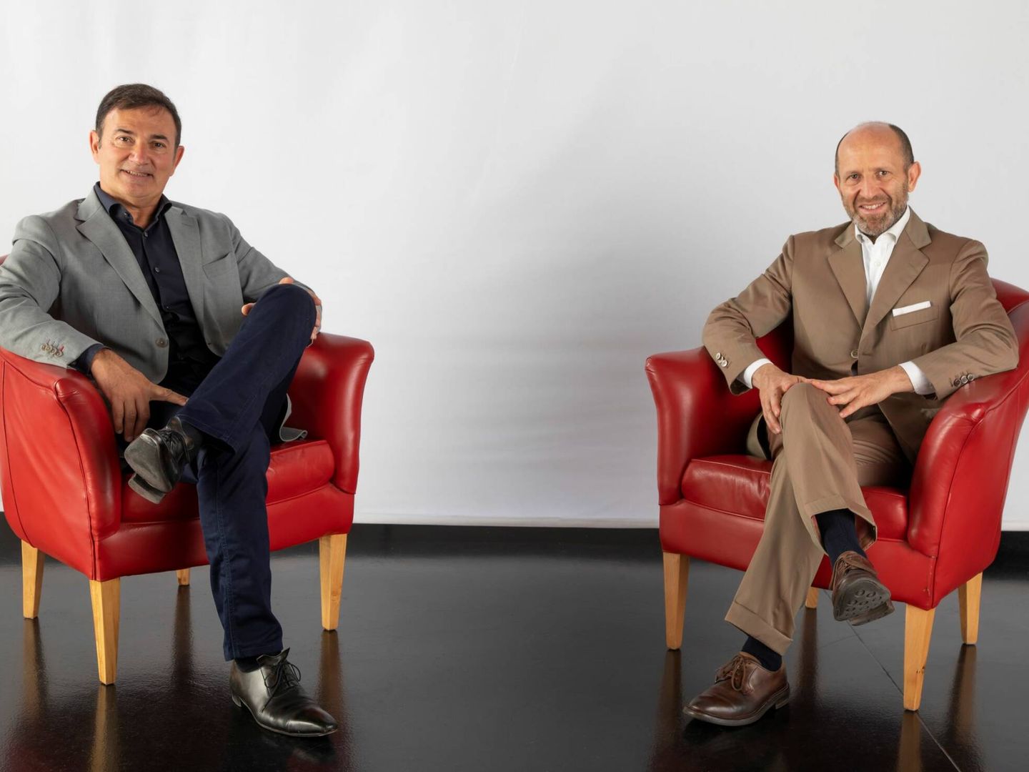 Jean-Pierre Ploué (izquierda) es el nuevo Jefe de Diseño de Lancia y Luca Napolitano (derecha) es el CEO de la marca italiana.