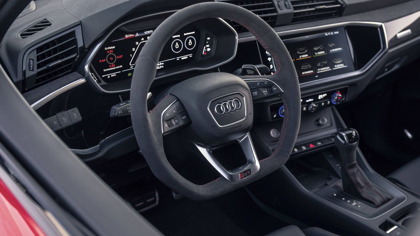 Interior muy tecnológico en el nuevo Audi RSQ3.