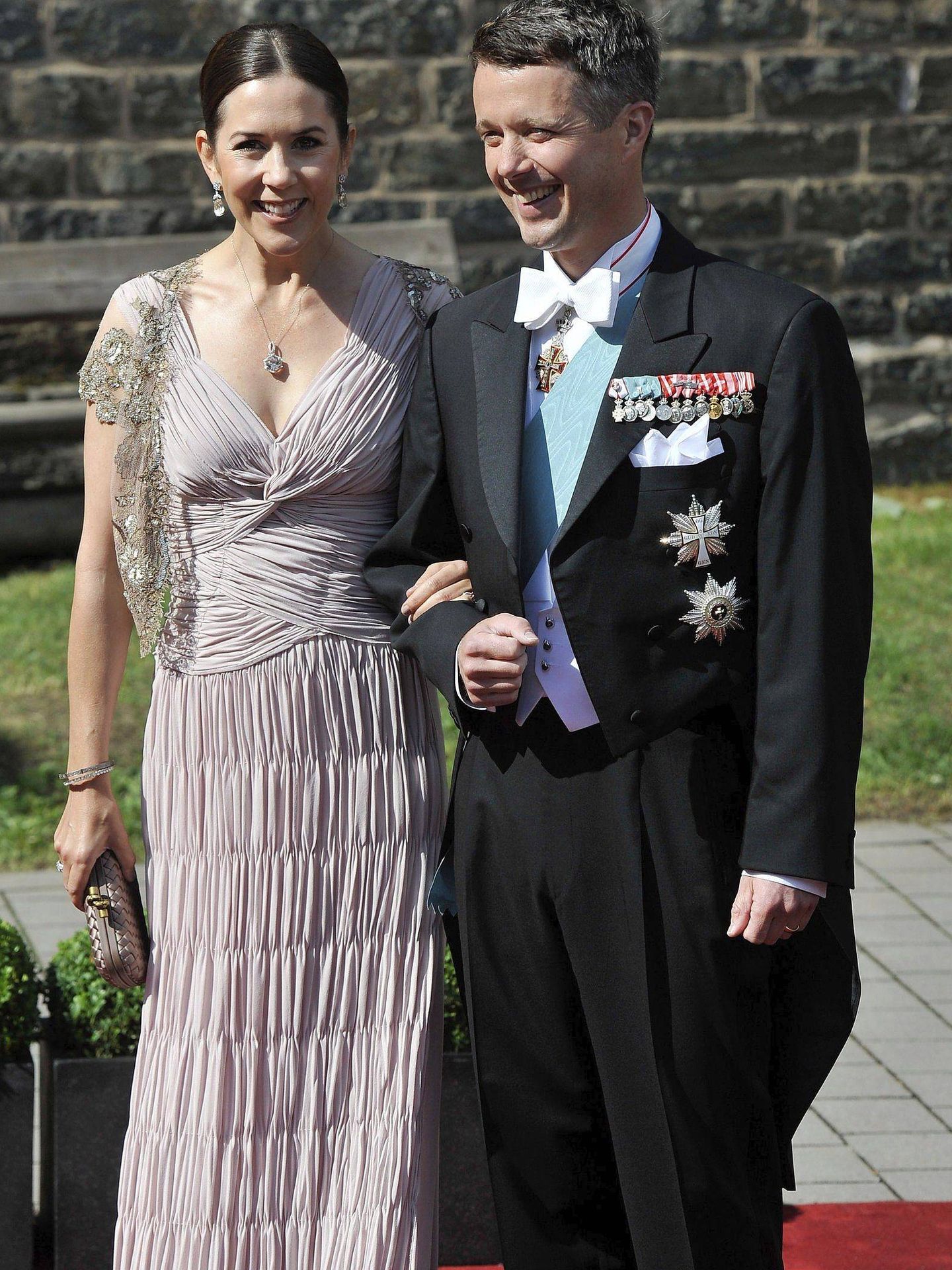 Federico y Mary de Dinamarca, en la boda de la princesa Natalia de Sayn-Wittgenstein-Berleburg con Alexander Johannsmann en 2011. (EFE/Henning Kaiser)