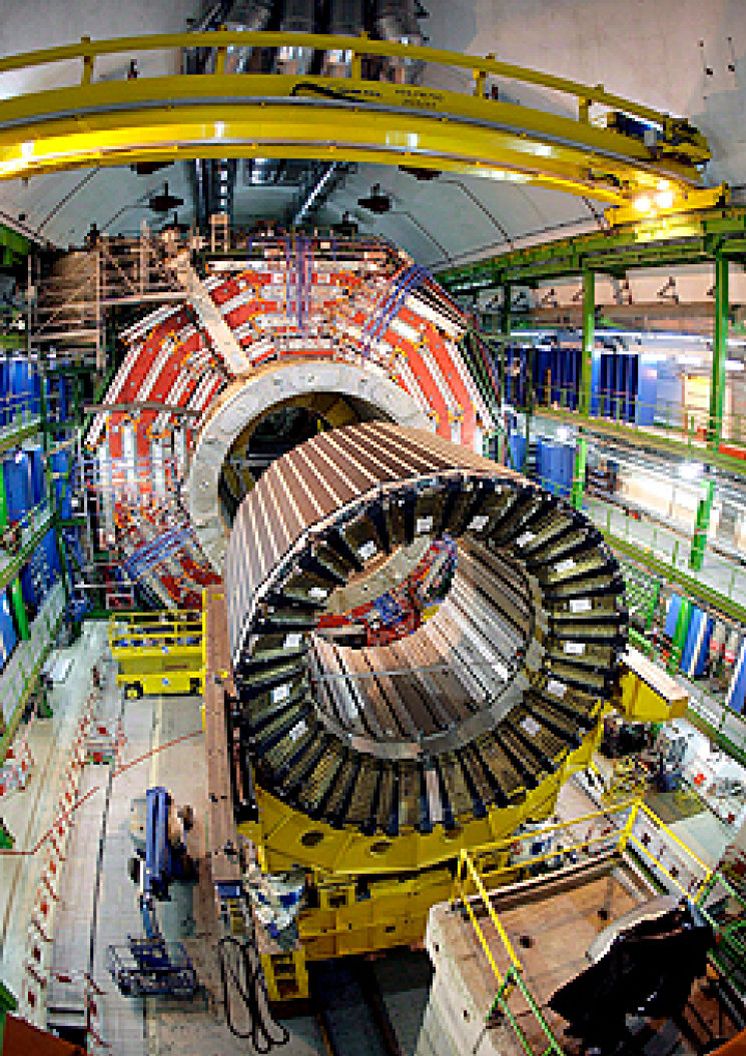 Foto: Diez millones de 'mini big bangs' en el LHC en la última semana
