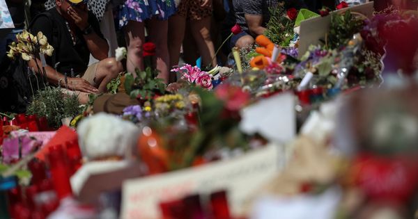 Foto: Homenaje por los muertos del atentado de Barcelona (REUTERS)