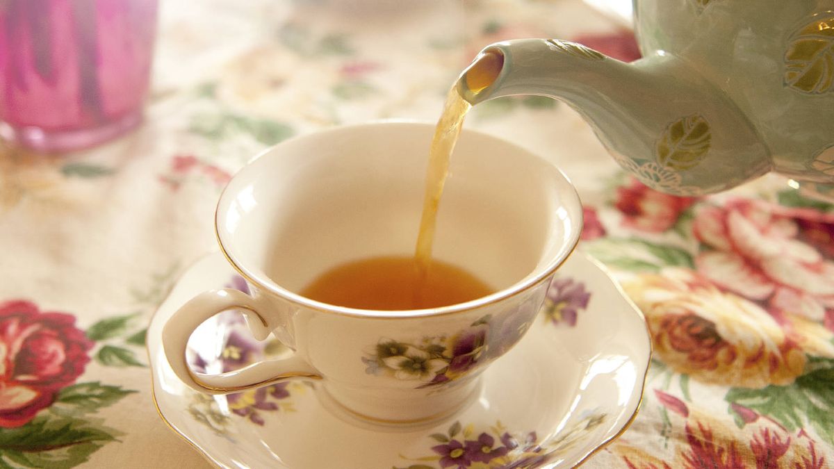 Por qué todo el mundo debería desayunar té en lugar de café