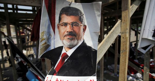 Foto: Póster de Mohamed Mursi. (Reuters)