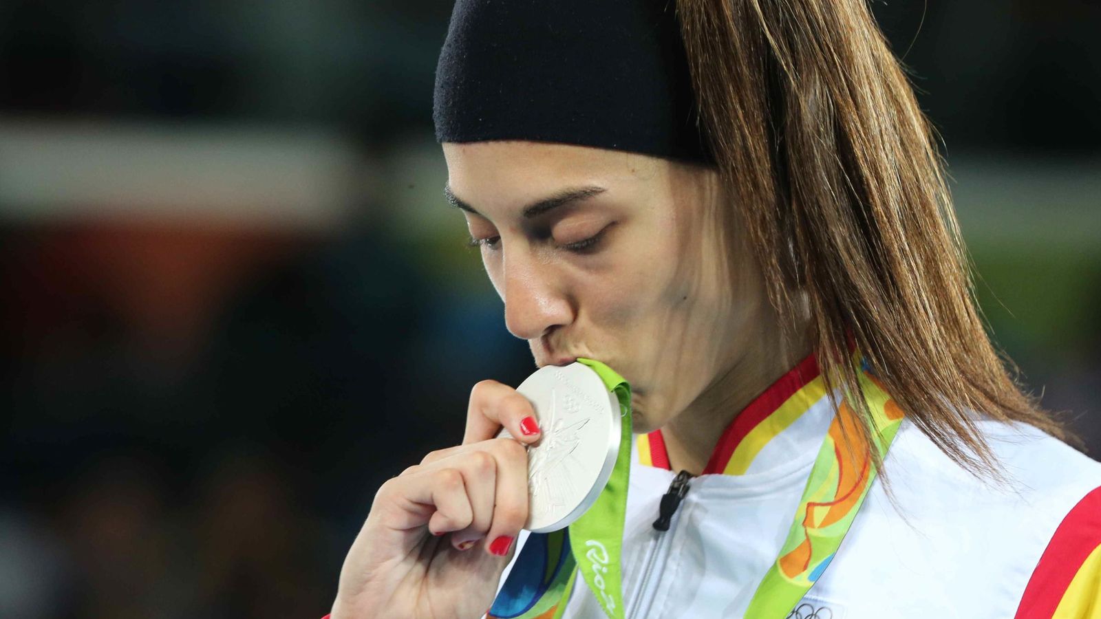 Foto: La española Eva Calvo posa con la medalla de plata lograda en los Juegos de Río (EFE)