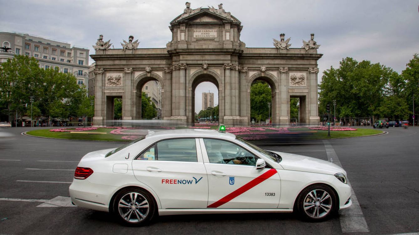 Foto: Un taxi que funciona con FreeNow (antes MyTaxi), en Madrid. (Cedida)