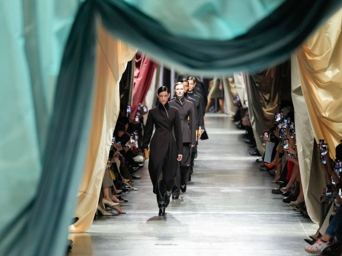 Fendi abrió la Semana de la Moda de Milán y dejó en claro cuáles