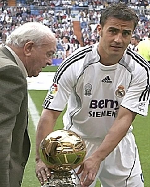 Cannavaro lo ganó en 2006.
