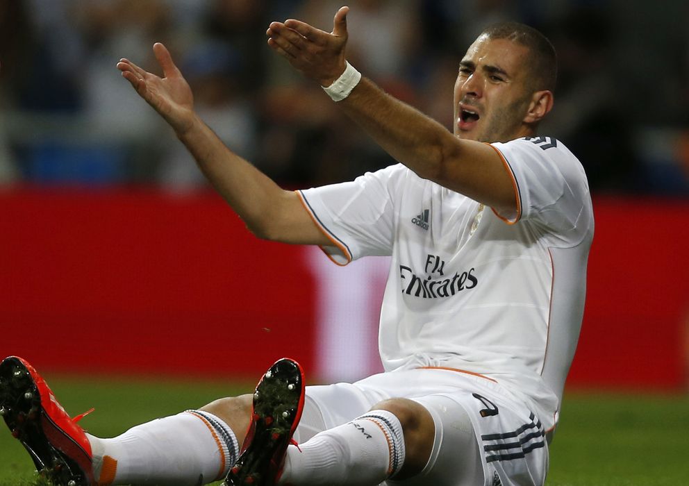 Foto: Karim Benzema, en un partido con el Real Madrid (Reuters)
