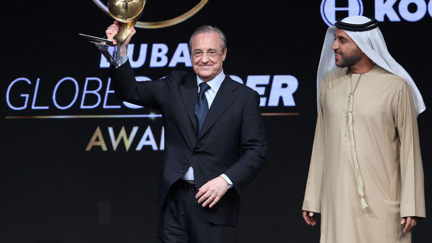 Florentino Perez, en Dubái, donde recogió el premio al mejor club. (REUTERS/Stringer)