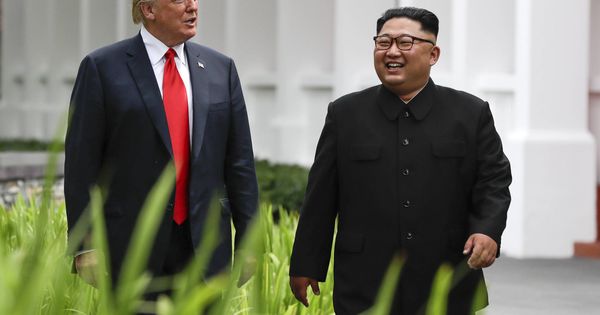 Foto: Donald Trump y Kim Jong-un, en la isla de Sentosa. (Gtres)