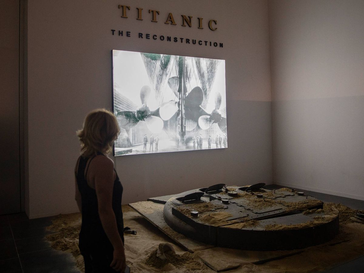 Foto: La entrada a la muestra del Titanic organizada por Jesús Ferreiro y que ahora está en Sevilla. (EP/M. J. López)