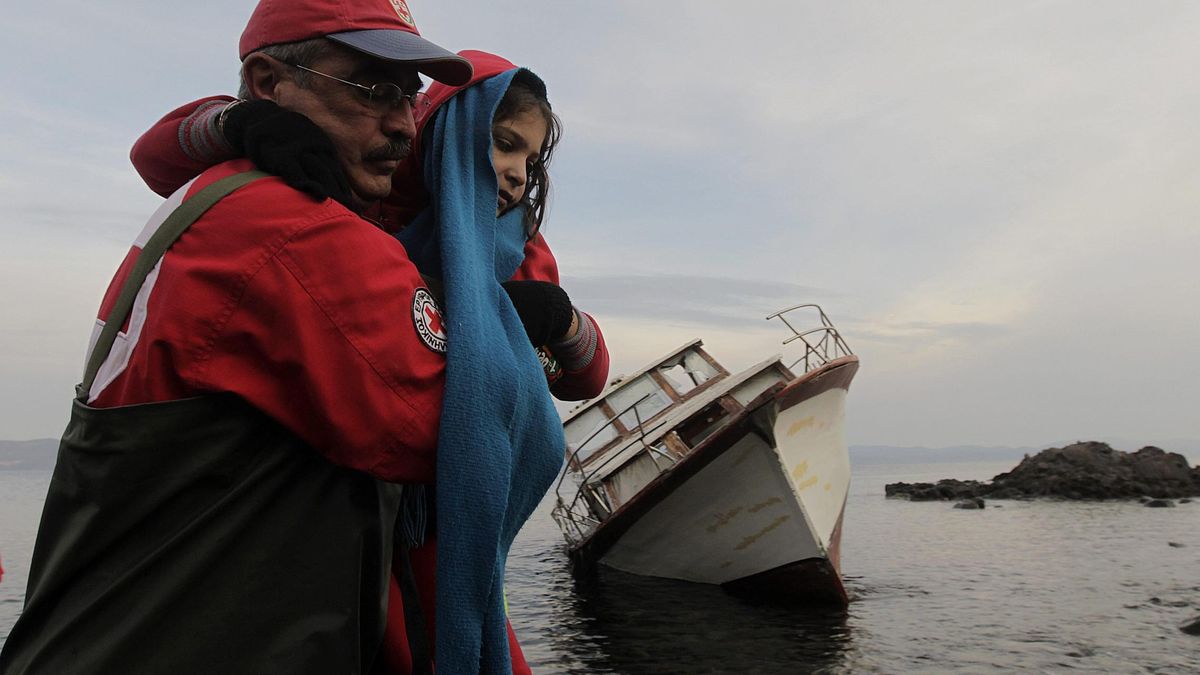 El Gobierno sigue poniendo trabas al barco para traer refugiados sirios de Lesbos