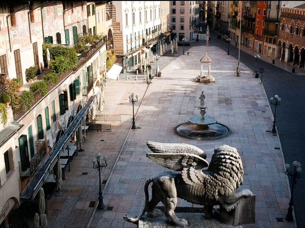 Foto: La ciudad de Verona (Italia), desierta por la cuarentena nacional. (EFE)
