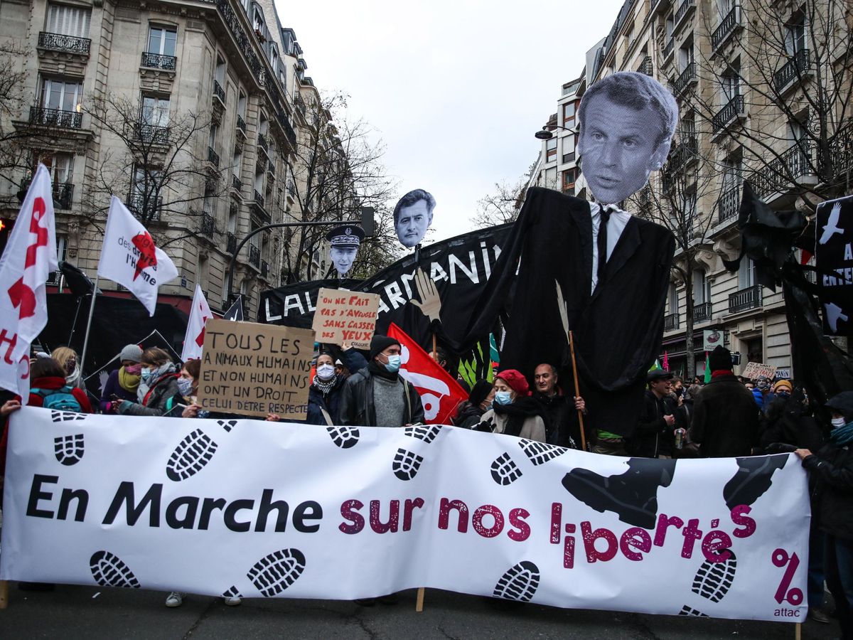 Foto: Protestas en Francia contra la nueva Ley de seguridad. (EFE)