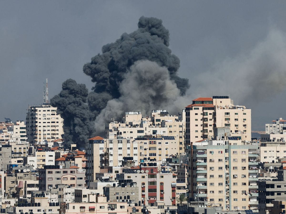Foto: Así han quedado algunos edificios tras los ataques en Gaza (REUTERS/Mohammed Salem)
