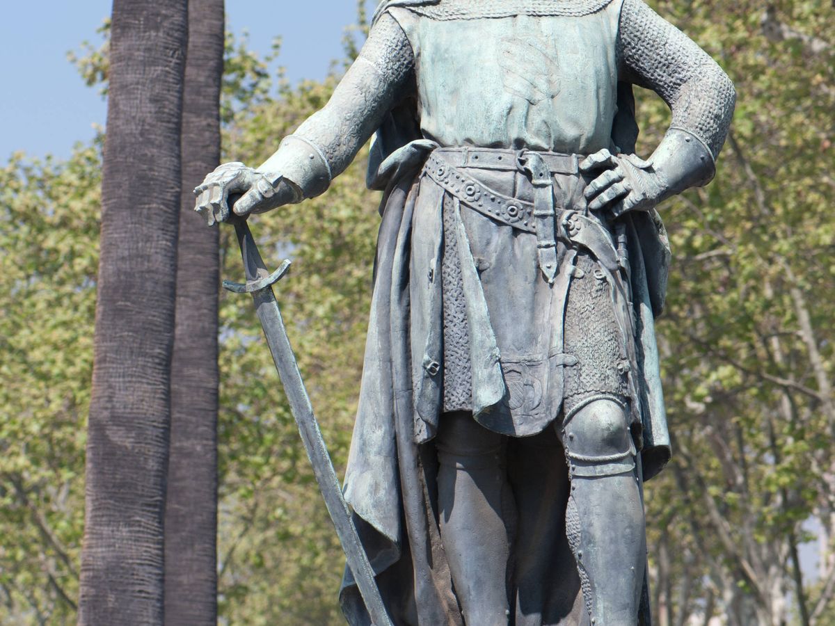 Foto: Estatua de Roger de Lauria en Barcelona. (Wikipedia)