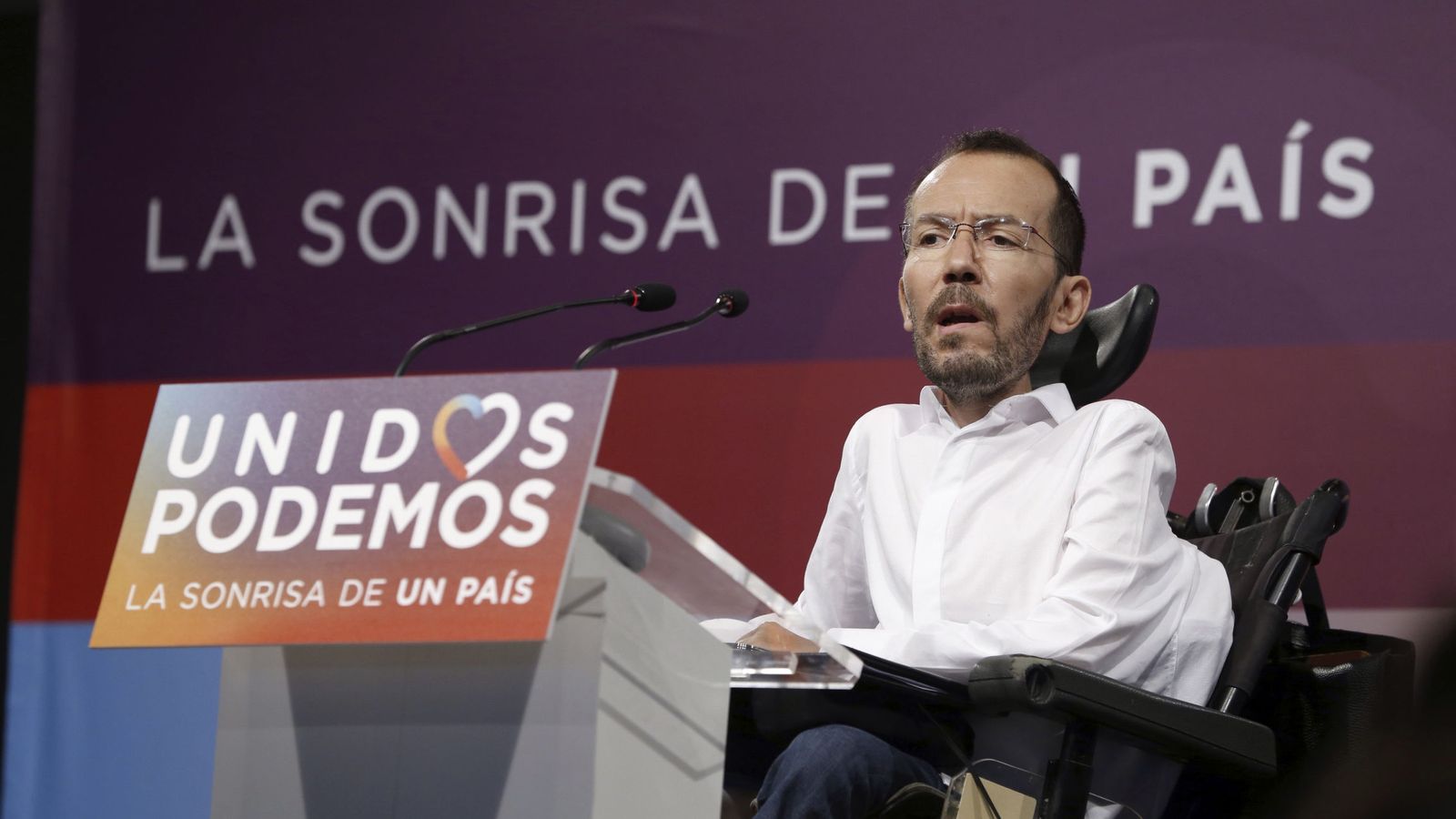Foto: El secretario de Organización de Podemos, Pablo Echenique, durante su comparecencia posterior a la reunión que el Consejo de Coordinación. (EFE)