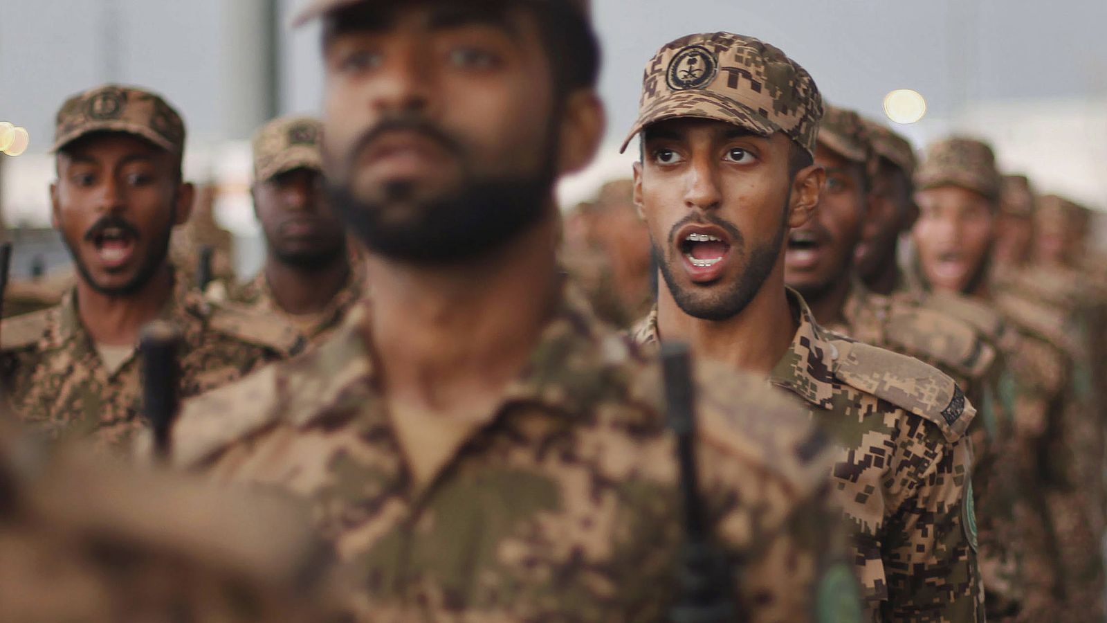 Foto: Miembros de las fuerzas de seguridad de Arabia Saudí participan en un desfile militar en La Meca, el 9 de octubre de 2013. (Reuters)