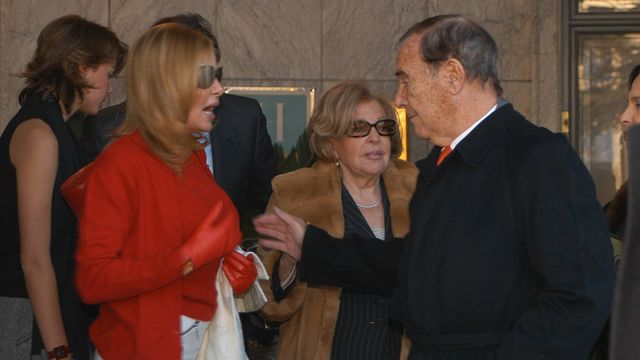 Ana Obregón, con sus padres, en una imagen de archivo. (Europa Press)