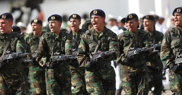Foto: Soldados participan en un acto militar el pasado mes de enero. (EFE) 